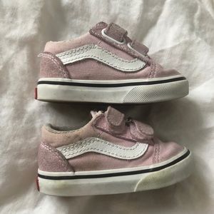 Used pink Old Skool V skate